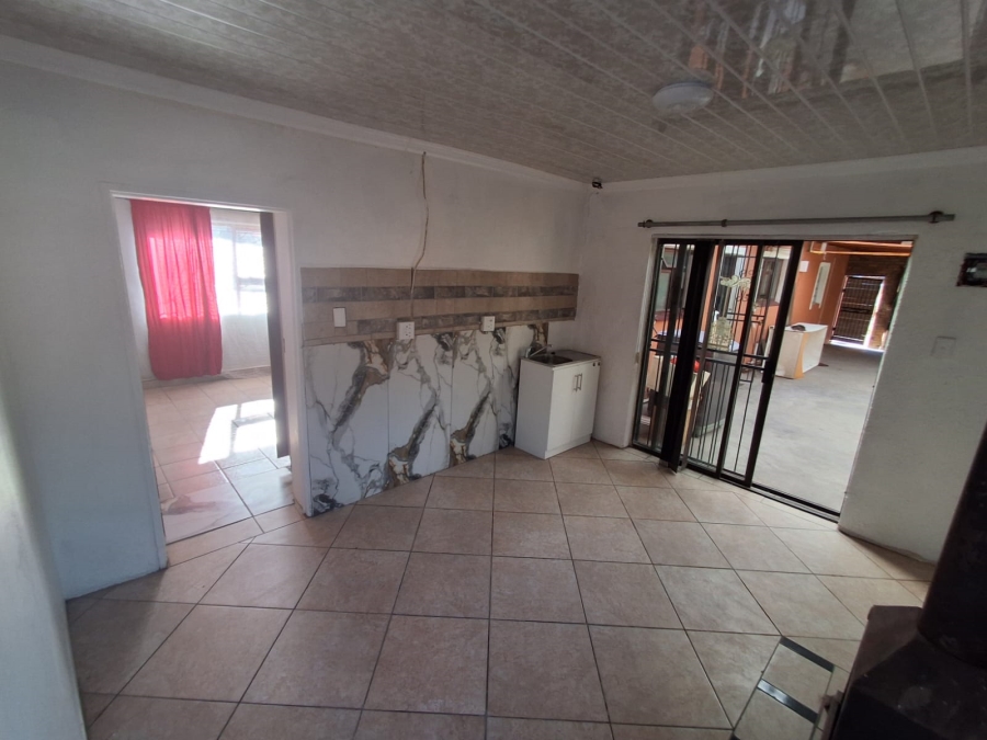 To Let 2 Bedroom Property for Rent in Ravensmead Western Cape
